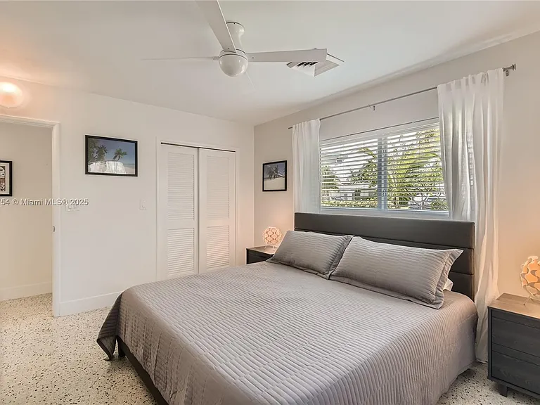 262 Bombay Ave — Photo 20