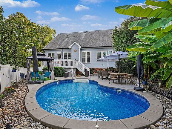 5th image of 8725 Paddle Wheel Dr