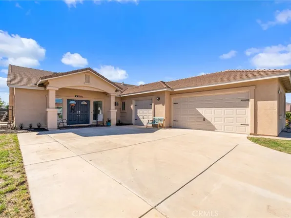 24819 Skyland Dr, Moreno Valley, CA 92557