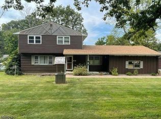 61 Flanders Rd, Budd Lake, NJ 07828