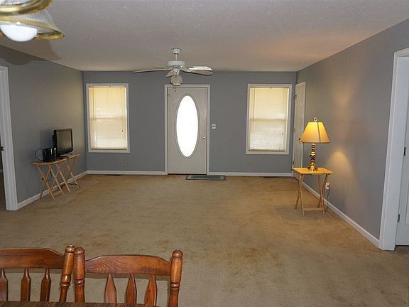 5th image of 403 E Fairview Ave