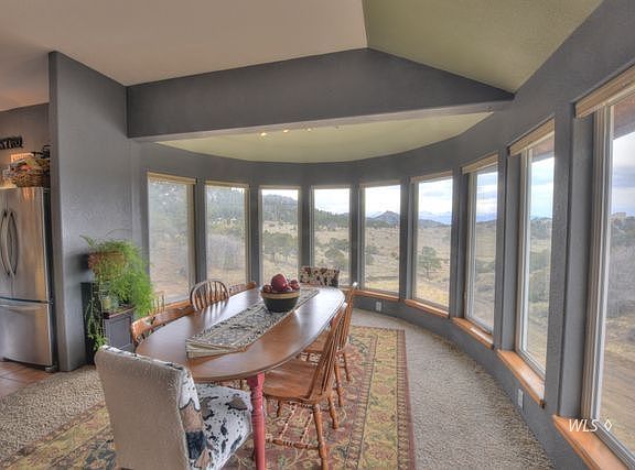 4th image of 264 Stephen Dr