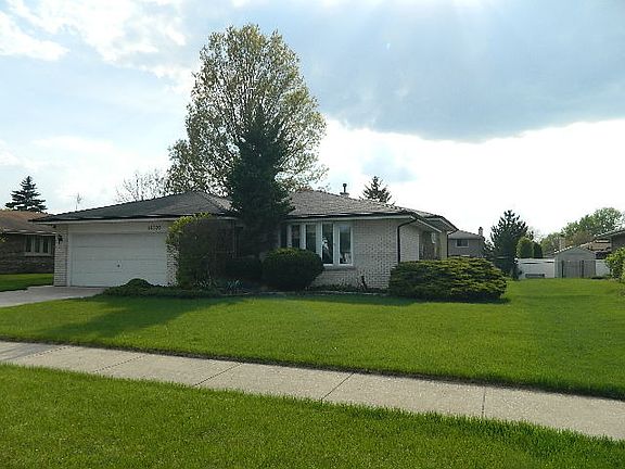 3rd image of 15308 82nd Ave