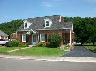 304 S Murray St, Gainesboro, TN 38562