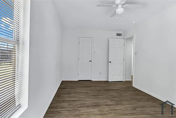 901 Bessie St #205 — Photo 5