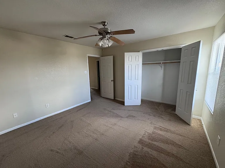 2201 Riley Dr — Photo 23