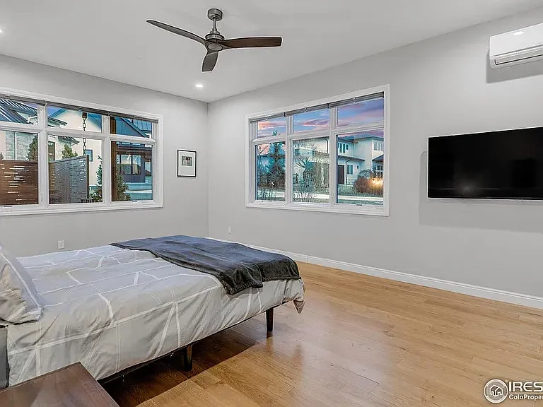 8568 Foxhaven Ct — Photo 28