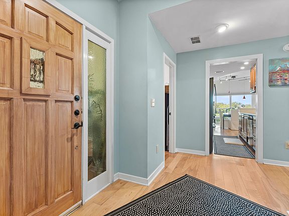 3rd image of 3018 Ocean Winds Dr