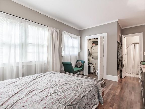 In-suite washer and dryer.
