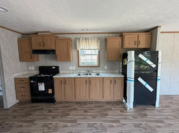 285 Brian Ln, Dalton, PA