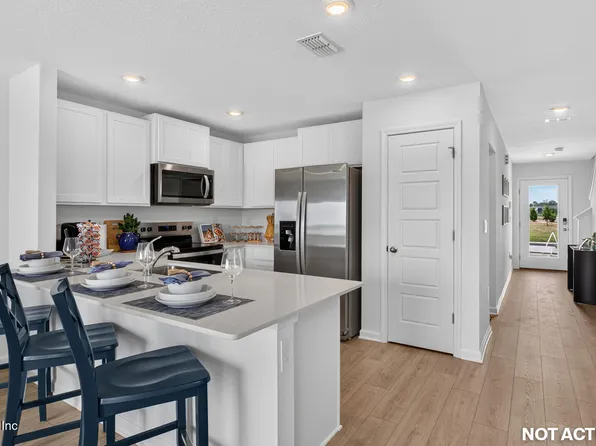 4242 MIGRATION Way, Green Cove Springs, FL 32043