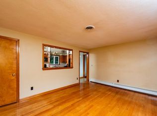 111 Briarwood Dr, Taunton, MA 02780
