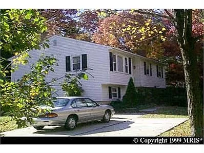 220 9th St photo 1