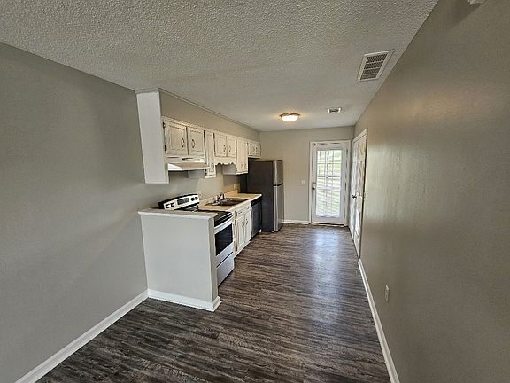4th image of 230 Lanier Dr #273