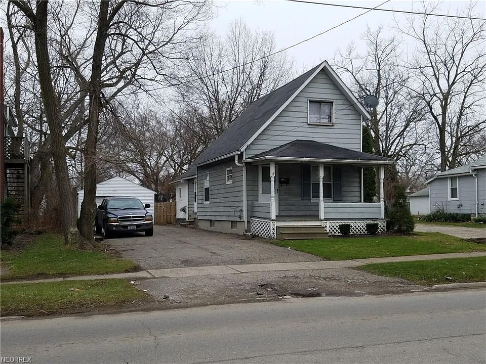 1st image of 609 W 21st St