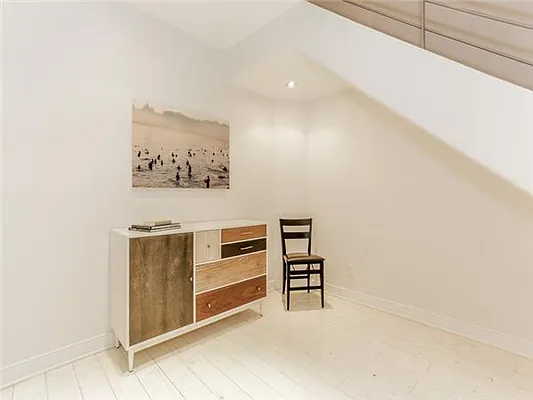 Sold by Avenue Sotheby's International Realty | media 1