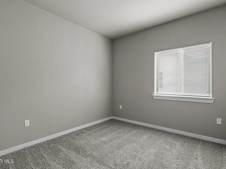 348 San Jose Ct — Photo 13