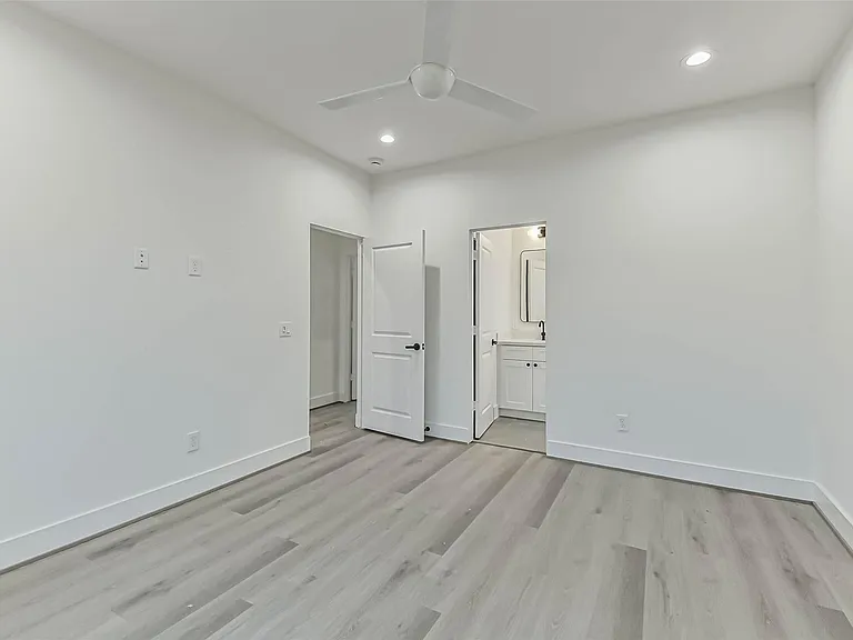 7709 Earl Rudder Way — Photo 29