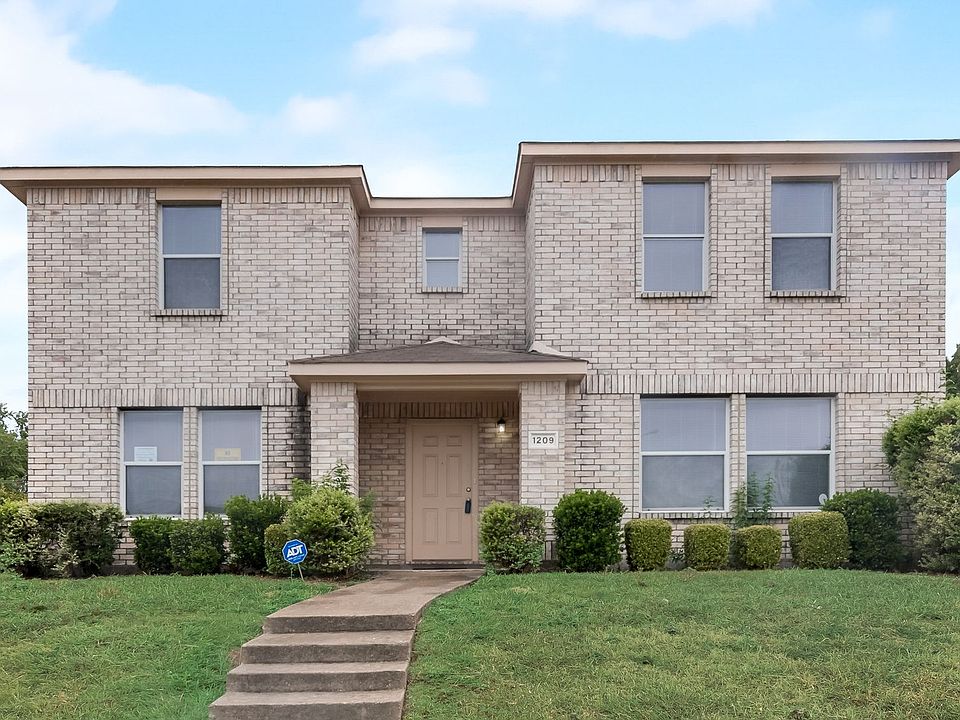 1st image of 1209 Beeblossom Dr
