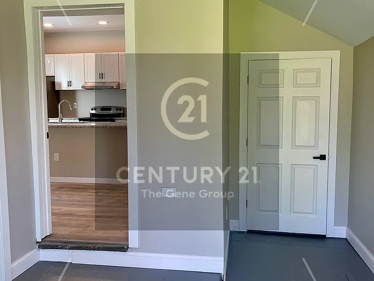 319 Wyoming St — Photo 11