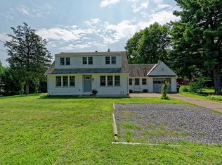 90 Kingsbury Rd, Burnt Hills, NY 12027