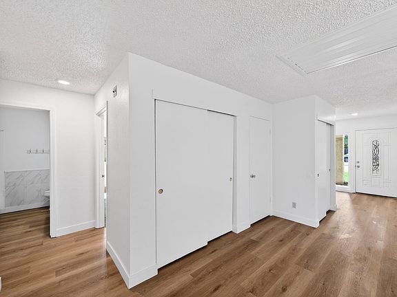 5th image of 7134 Mathis Ct