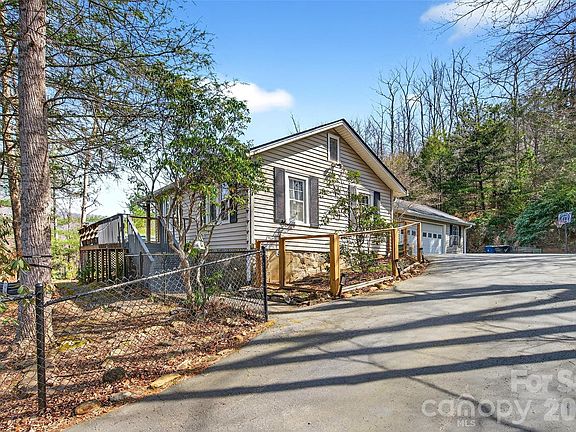 3rd image of 32 Tucker Rd