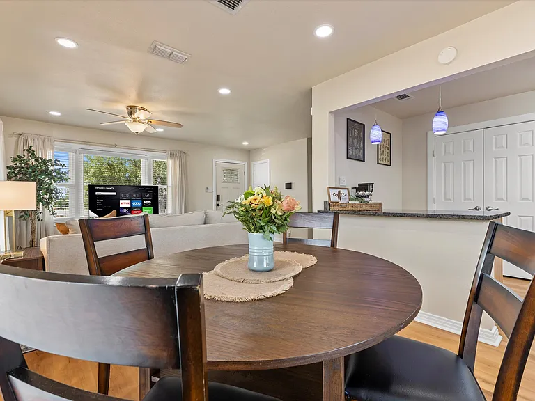 Nook with view to Living Room