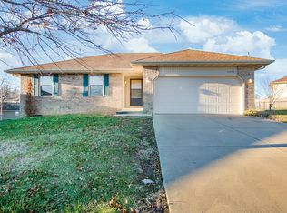 2043 E Sycamore St, Republic, MO 65738