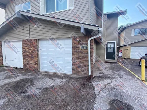 903 Mountain View Dr, Gillette, WY 82716