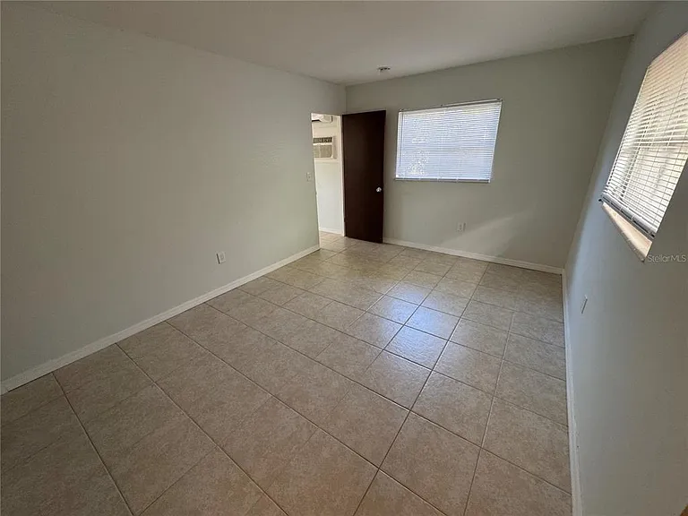 215 Park Blvd S #A — Photo 11