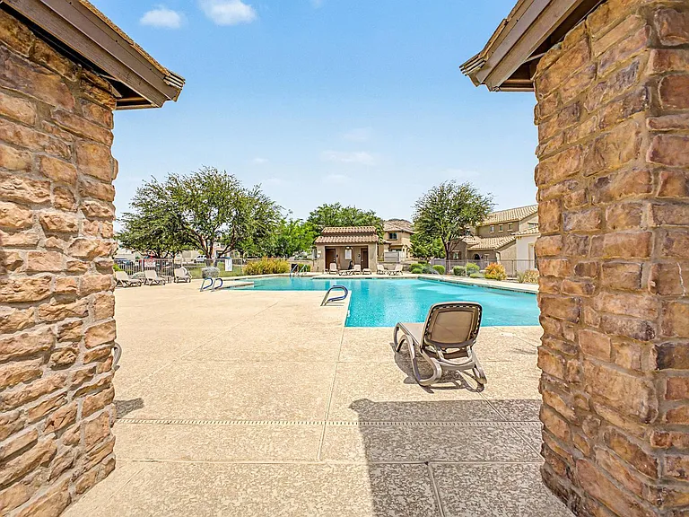 26616 N Babbling Brook Dr — Photo 46
