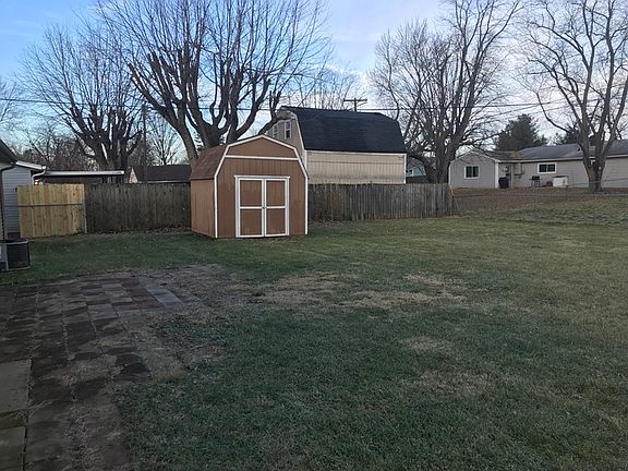4th image of 130 Northlane Dr