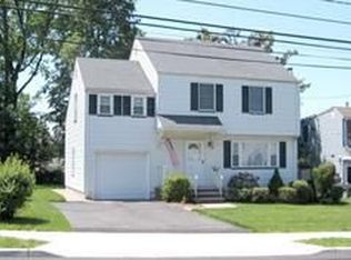 27 Forest Way, Clifton, NJ 07013