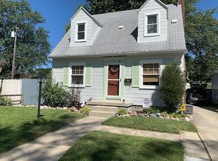 121 Glendale Ct, Monroe, MI 48162