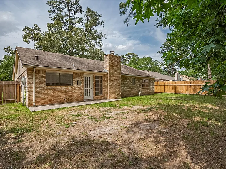 2606 Lexington Woods Dr — Photo 39