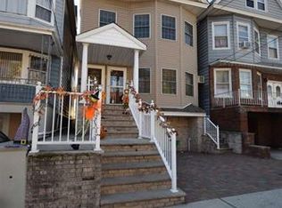 94 W 30th St #1, Bayonne, NJ 07002