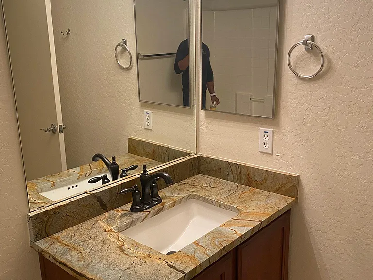 3250 W Greenway Rd — Photo 11