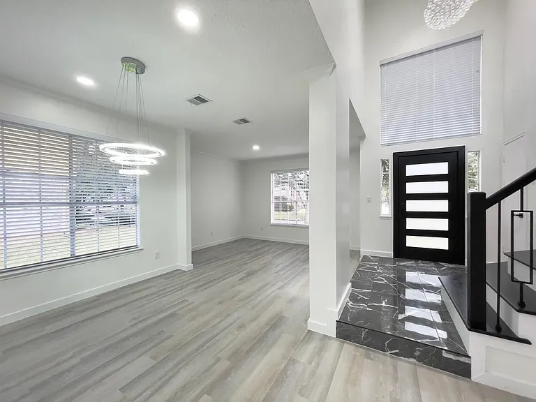 6438 Drake Elm Dr — Photo 4