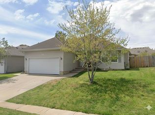 410 W White Ash Rd, Nixa, MO 65714