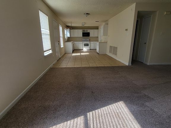 5th image of 3418 Westview Dr