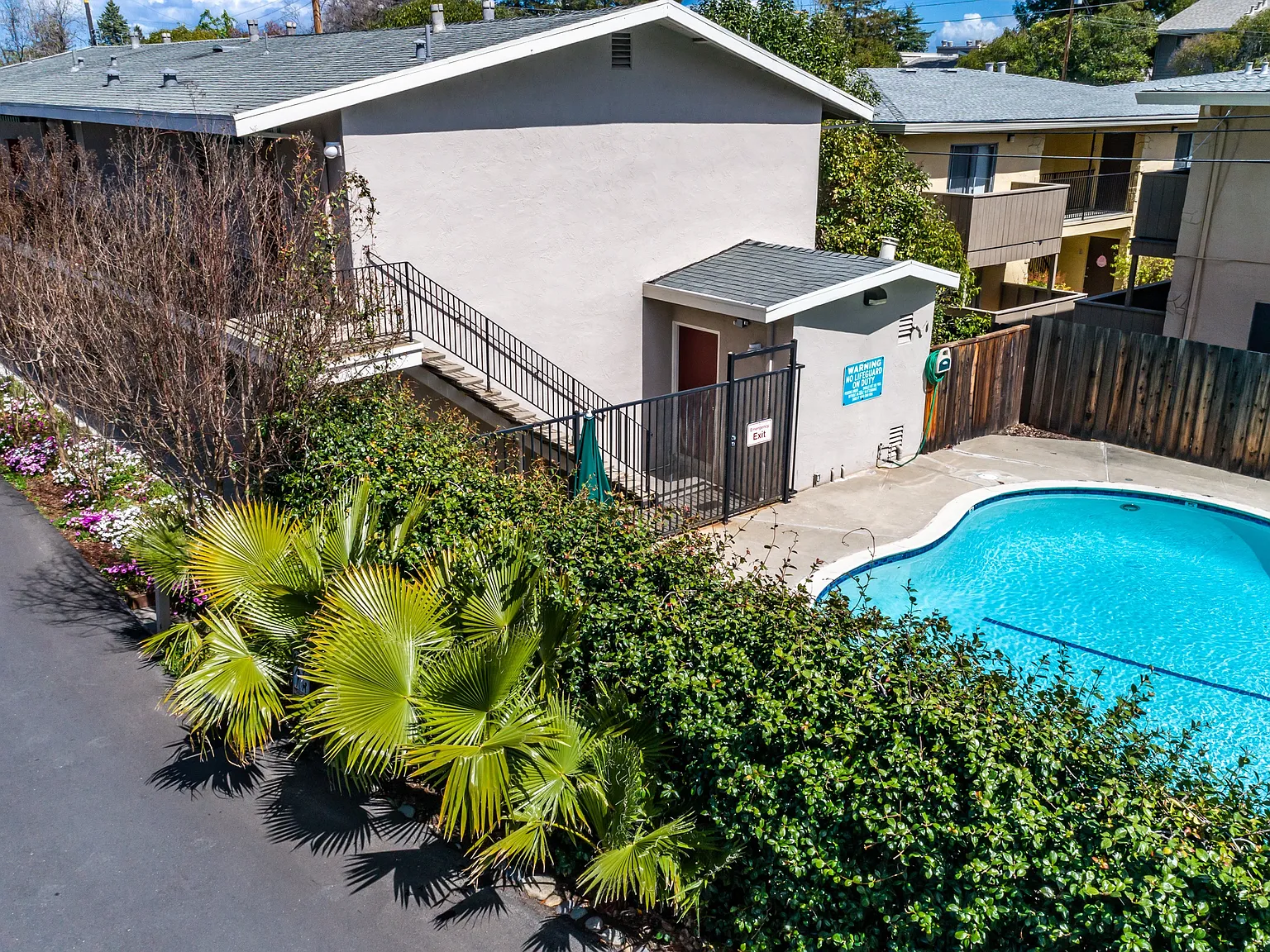 Sunnyvale Terrace Apartments — Photo 2