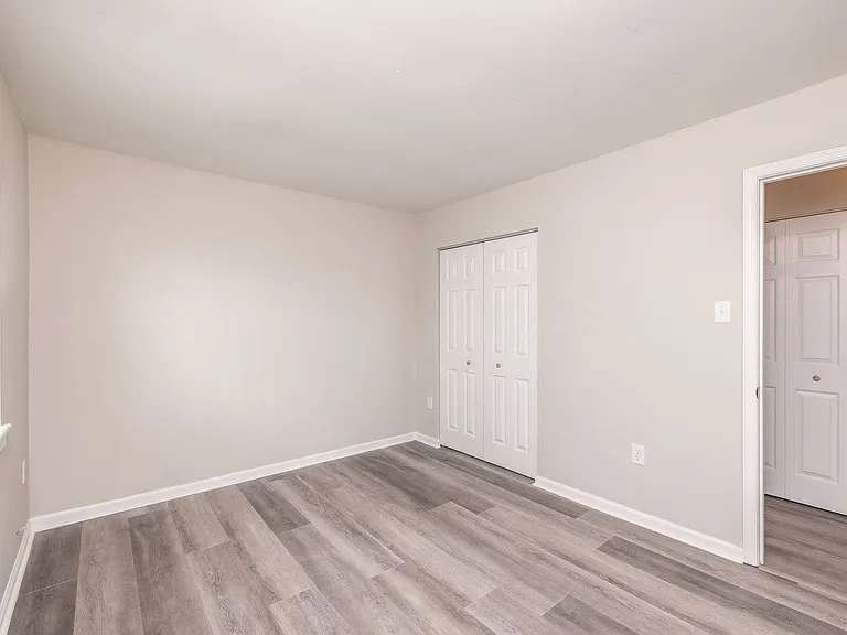 3231 Hunters Mill Dr — Photo 23