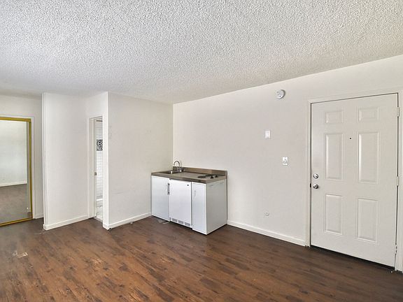4th image of 5321-25 Agnes Ave #21-06