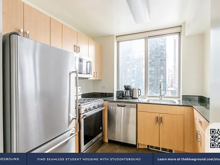 561 10th Ave #21D — Photo 6