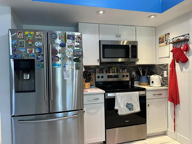 818 Mendoza Dr — Photo 20