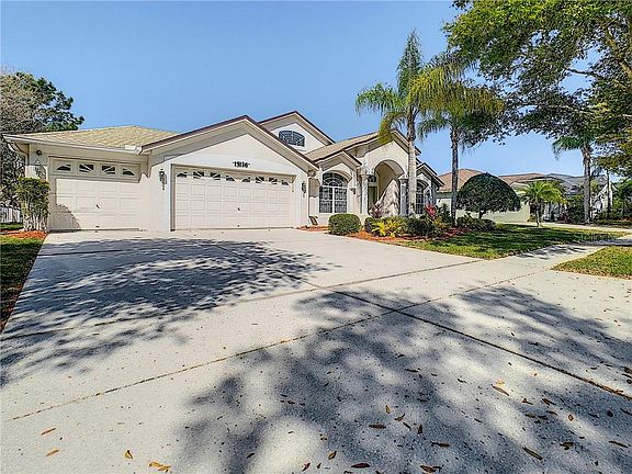 3rd image of 15126 Arbor Hollow Dr