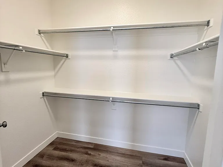 6558 W Townley Ave — Photo 27