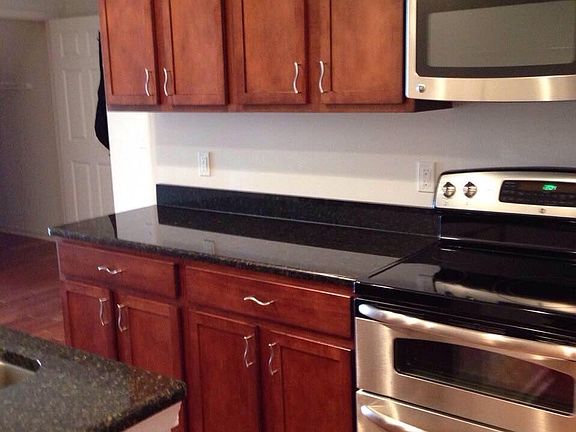Double oven electric range