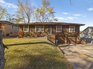 11142 Spring Valley Rd, Kansas City, MO 64134